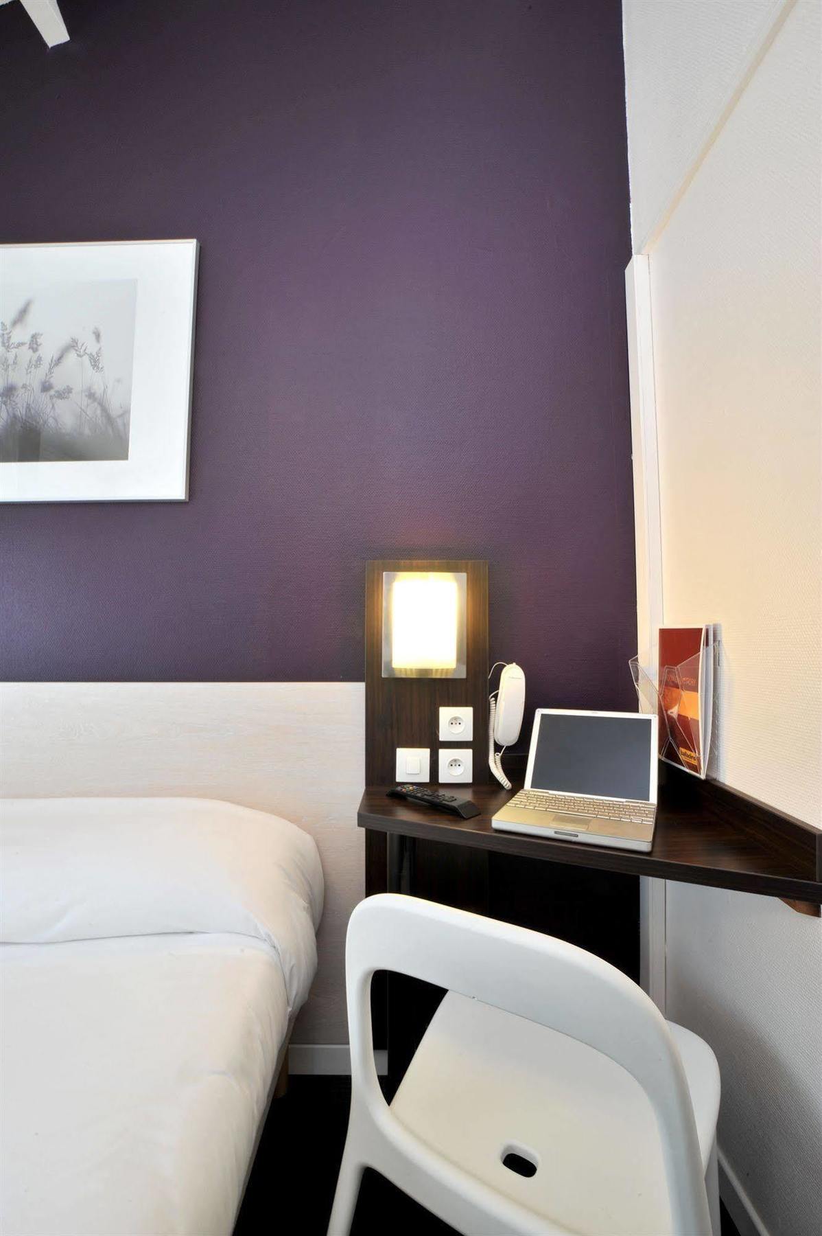 Brit Hotel Lyon Nord Dardilly Bagian luar foto